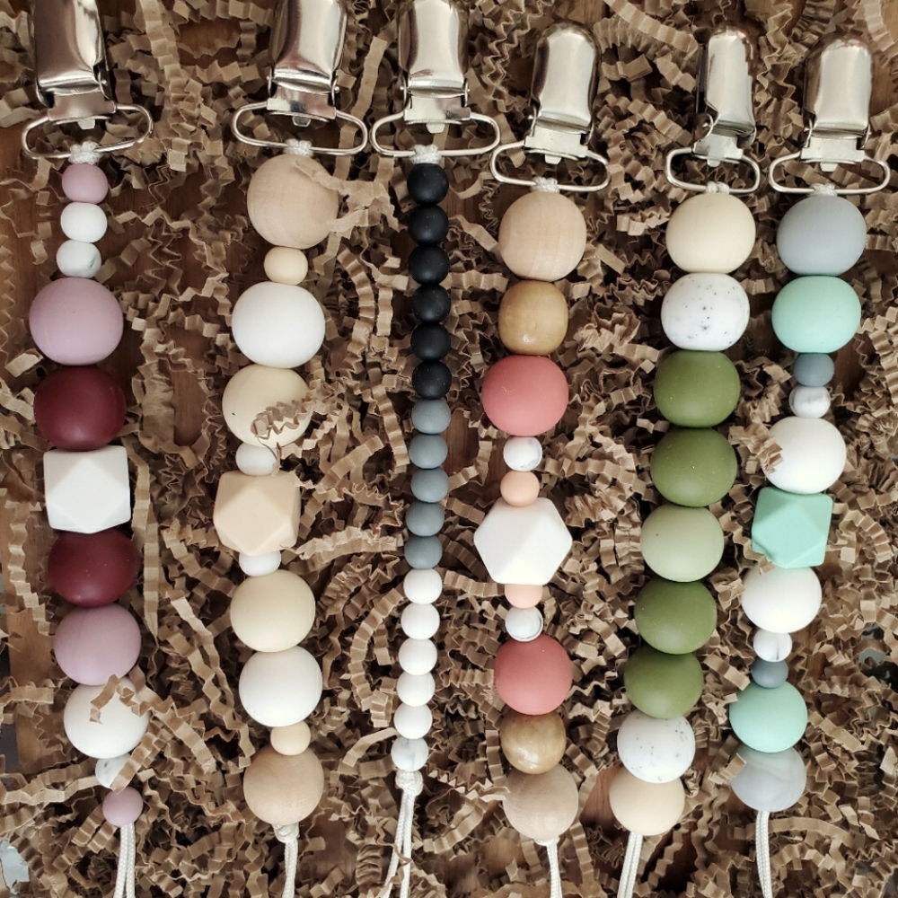 Handmade Pacifier clip & teether set - Picture 5 of 5